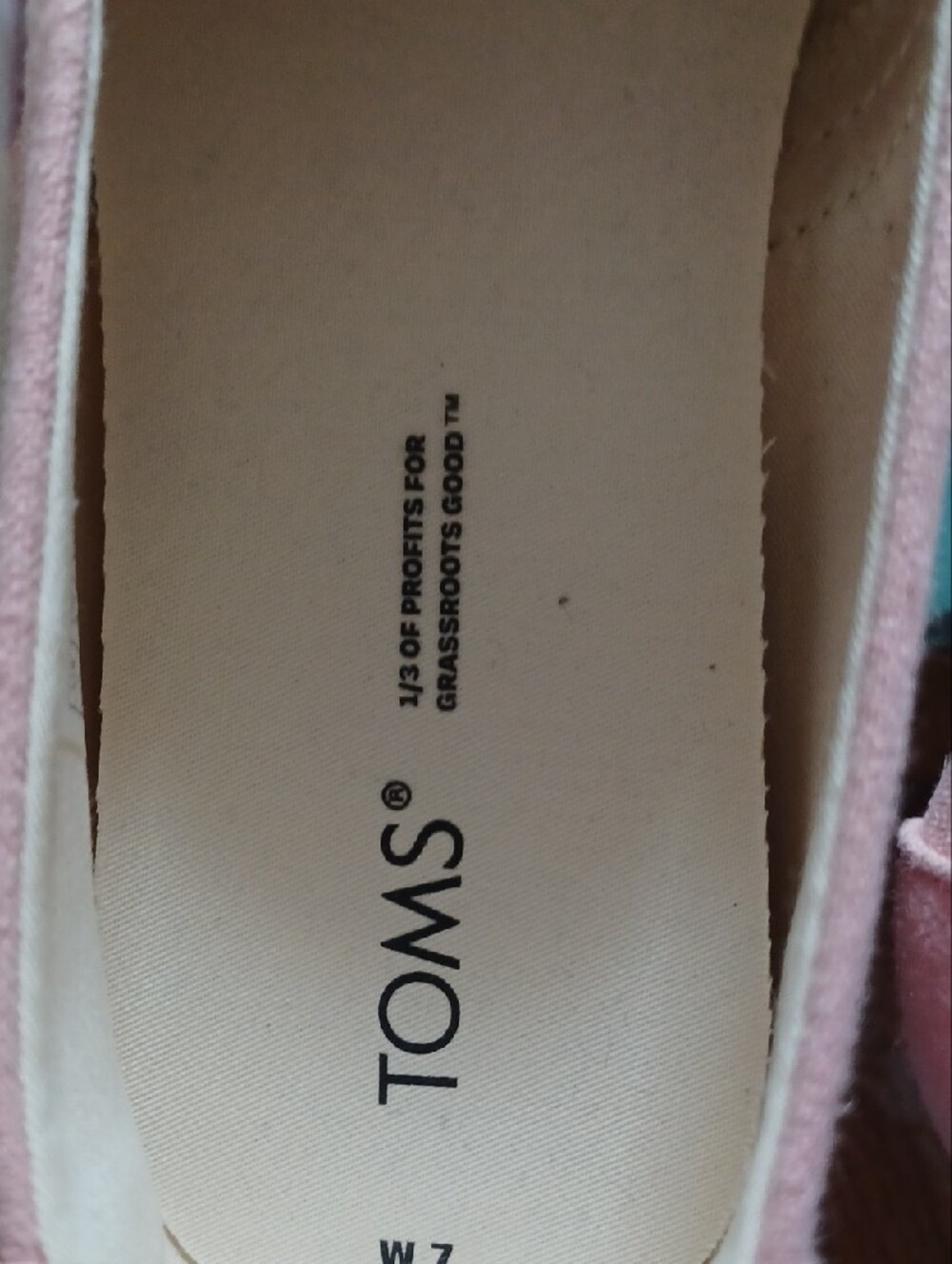 Toms Pink Canvas Slip-On Flats - Picture 4 of 16